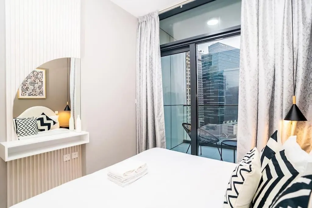 1Br In Business Bay With Beautiful Canal View! Dubai Apartment