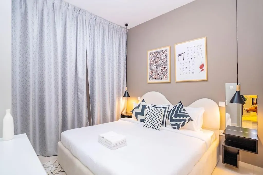 Appartamento 1Br In Business Bay With Beautiful Canal View! Dubai