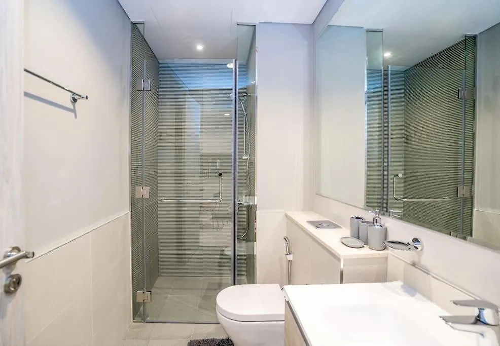 Appartamento 1Br In Business Bay With Beautiful Canal View! Dubai